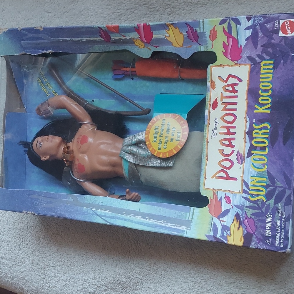 Disney Pocahontas Sun colors Kocoum new , dated 1995 .Powhatan has bow and arrow